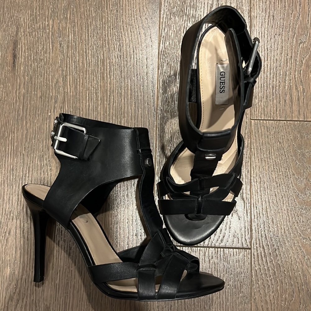 Guess Heels - Picture 3 of 5